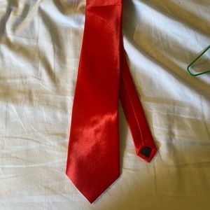Mens Red/Orange tie